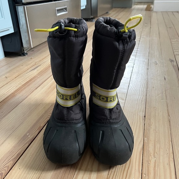 Sorel Kids Snow Commander Boots Black Grey Yellow Size 2 youth winter waterproof - Picture 4 of 8